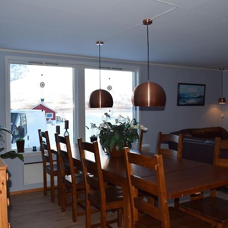 Captains House Hamneide Rum bild