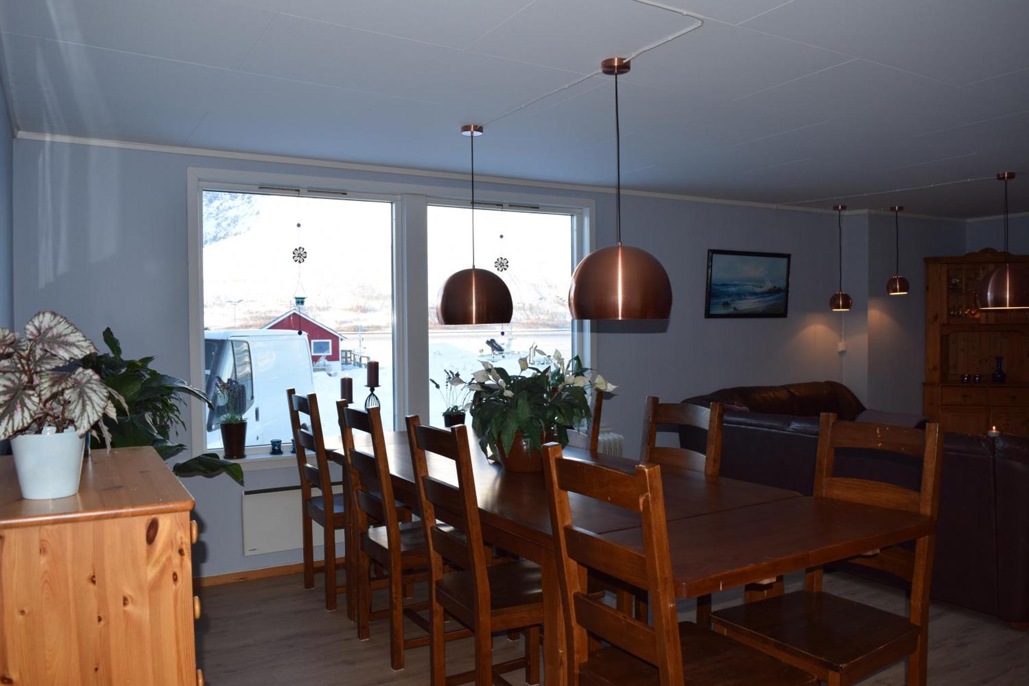 Captains House Hamneide Rum bild